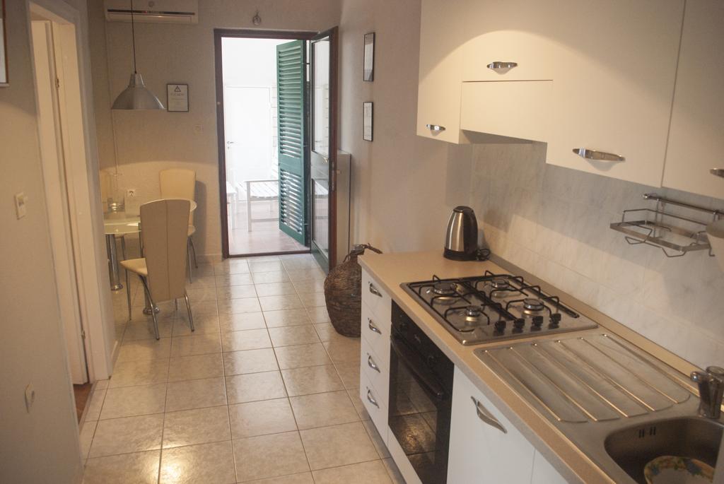 Apartments Vongula Trogir Exteriör bild