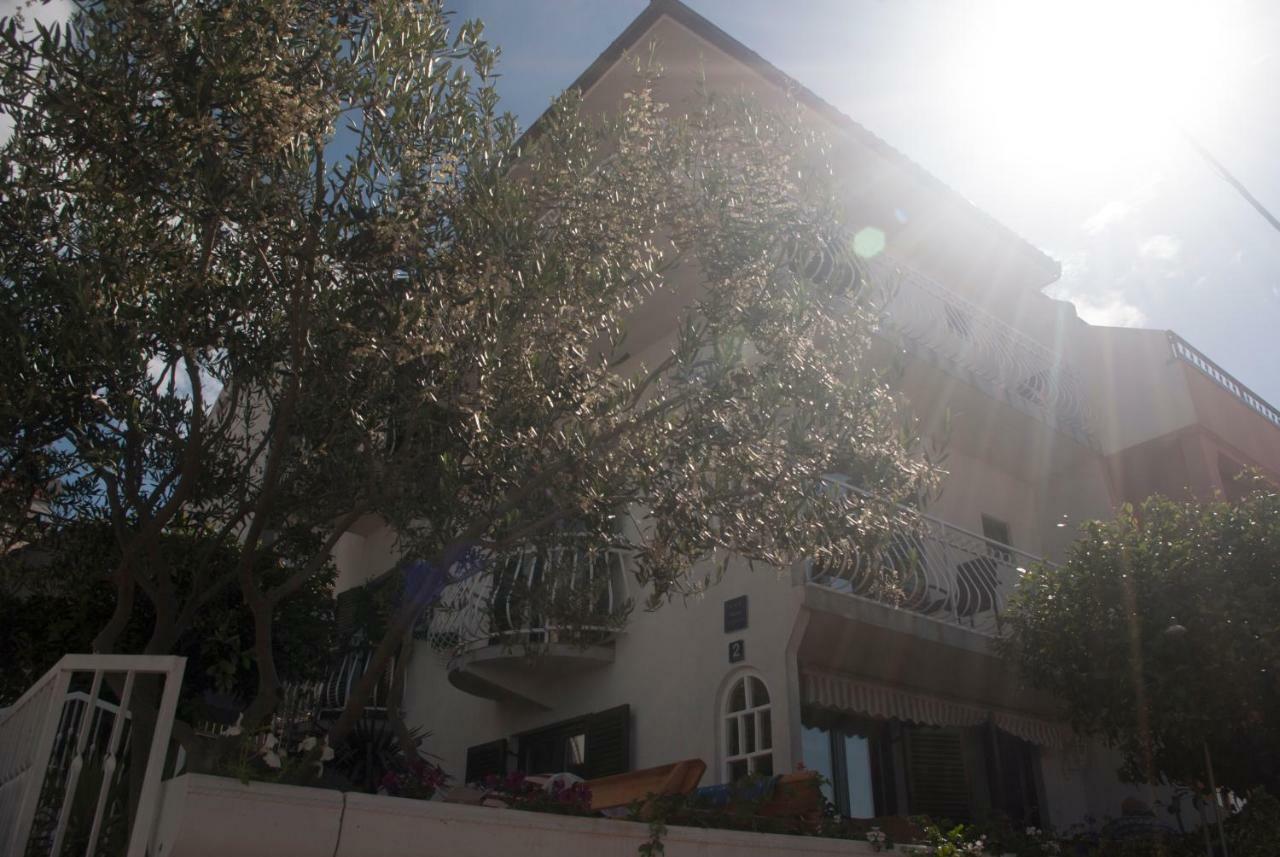 Apartments Vongula Trogir Exteriör bild